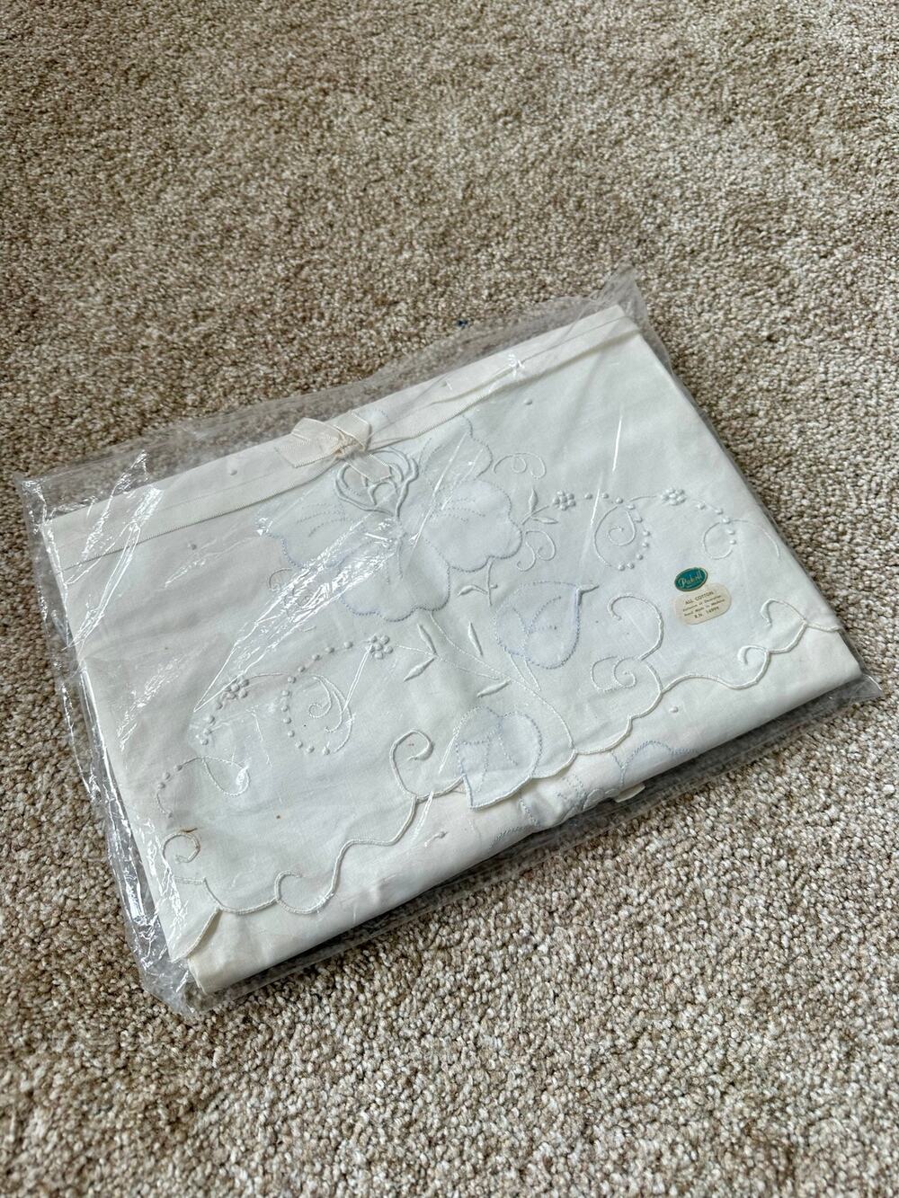 Vintage Pakell Cotton Hand Embroidered Pillowcases Madeira Portugal 22โ x 36โ
